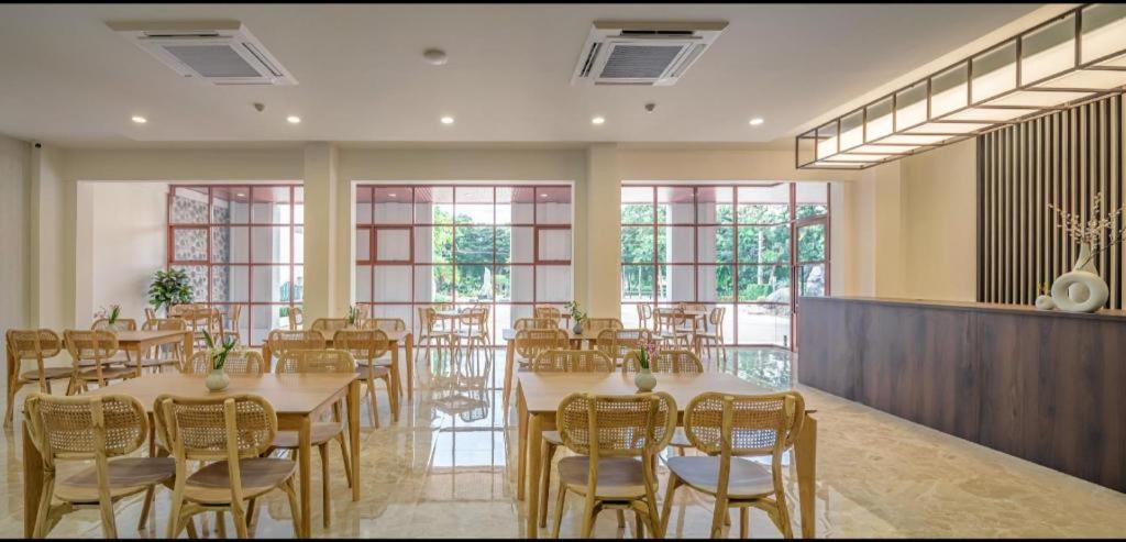 Kio Hotel Korat Nakhon Ratchasima Ngoại thất bức ảnh